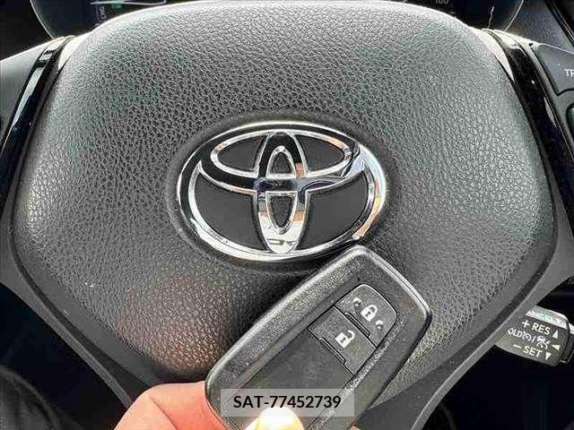 Toyota C-HR 2018-03 383098-21