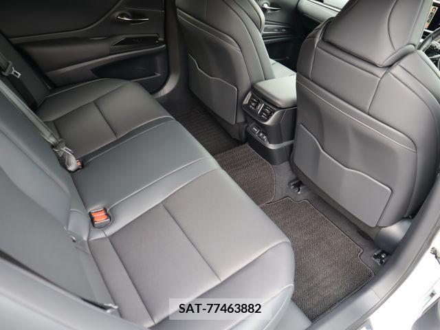 Lexus ES 2019-07 275258-10