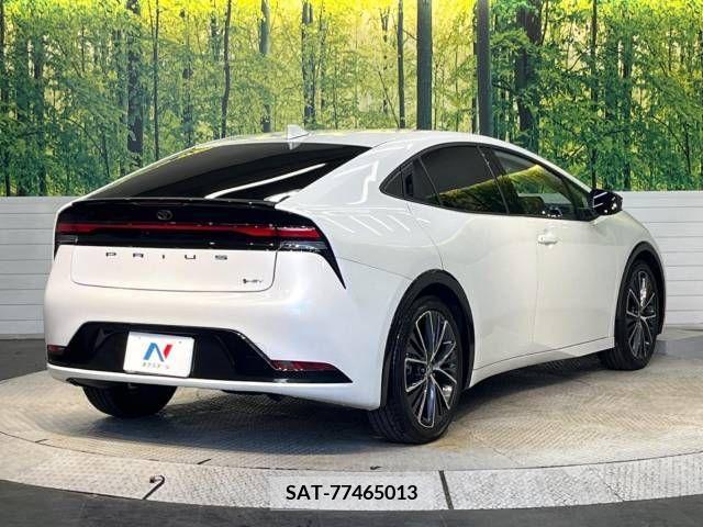 Toyota PRIUS 2023-06 338067-17