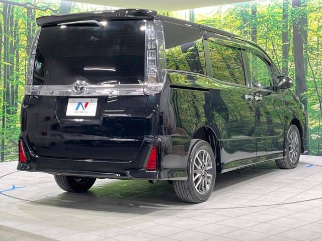 Toyota VOXY 2016-10 187890-18