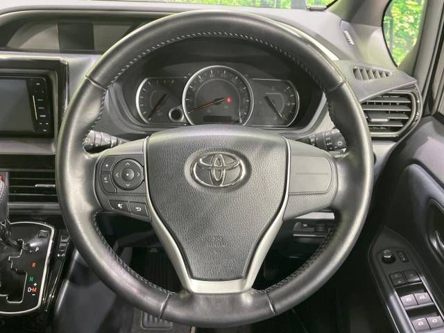 Toyota VOXY 2016-10 187890-12