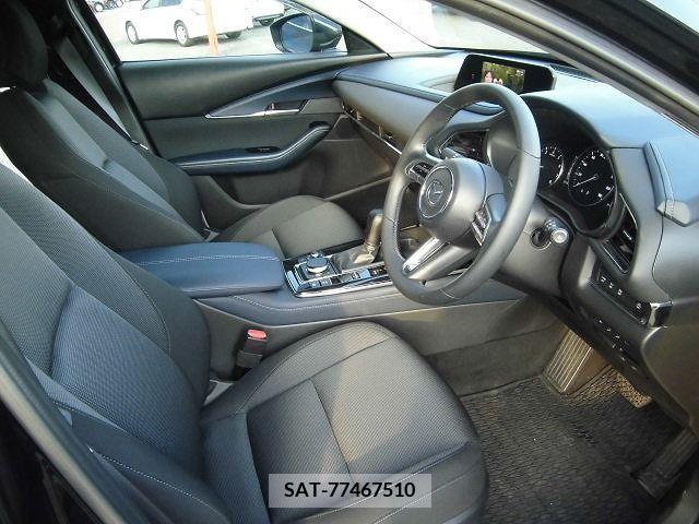 Mazda CX-30 2020-11 358527-3