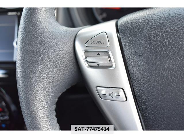 Nissan NOTE 2016-08 335793-13