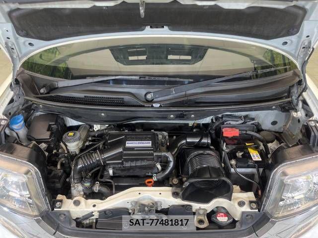 Honda N BOX CUSTOM 2015-10 306779-18