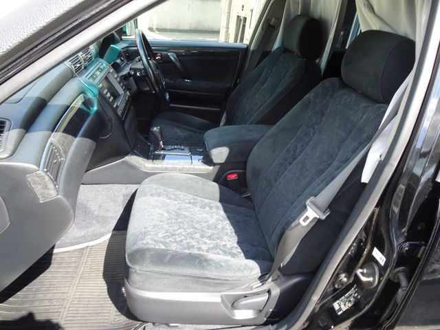 Toyota CROWN ESTATE 2005-02 6957-18