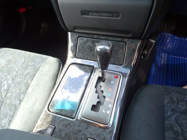 Toyota CROWN ESTATE 2005-02 6957-14