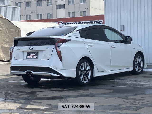 Toyota PRIUS 2016-04 214292-5