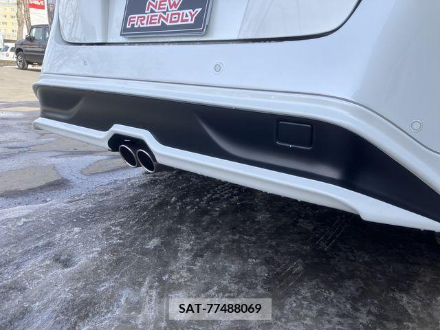 Toyota PRIUS 2016-04 214292-12