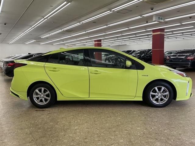 Toyota PRIUS 2019-11 194240-3