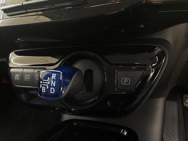 Toyota PRIUS 2019-11 194240-25