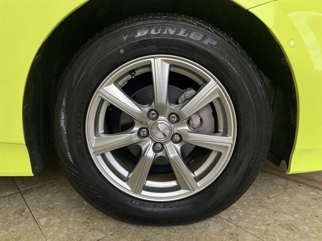 Toyota PRIUS 2019-11 194240-14