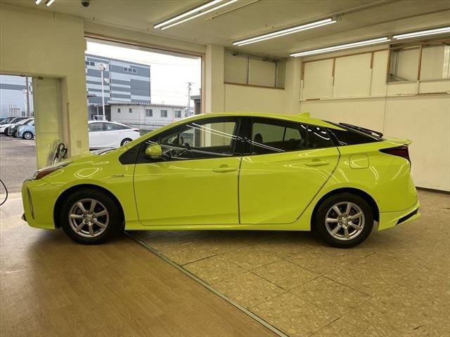 Toyota PRIUS 2019-11 194240-7