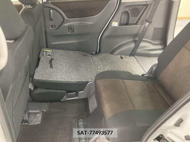 Nissan ROOX 2012-07 215579-15