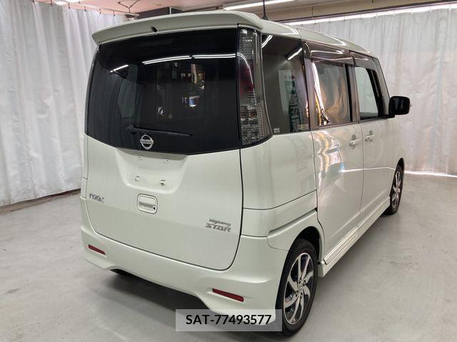 Nissan ROOX 2012-07 215579-4