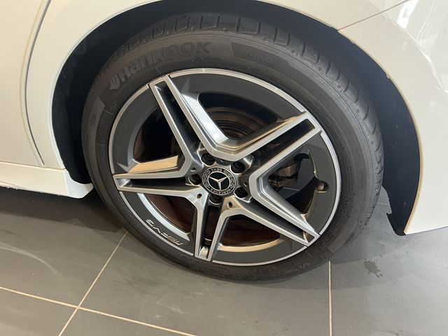 Mercedes Benz A-CLASS 2018-12 184869-4