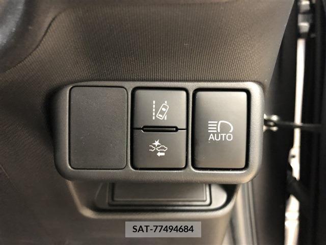 Toyota AQUA 2016-02 200213-24