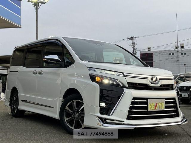 Toyota VOXY 2019-03 339079-3