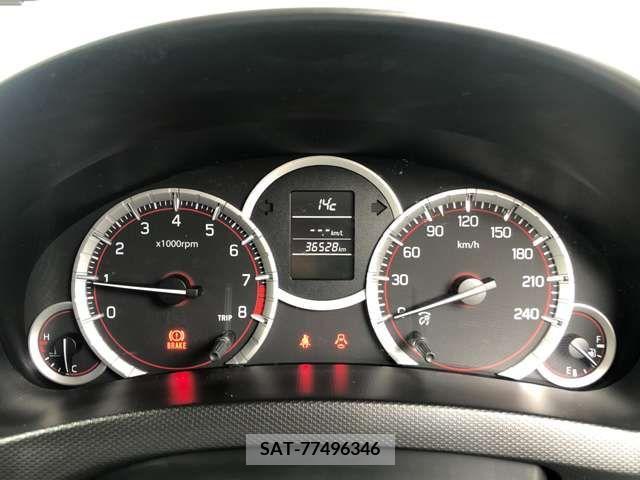 Suzuki SWIFT 2014-02 213779-1