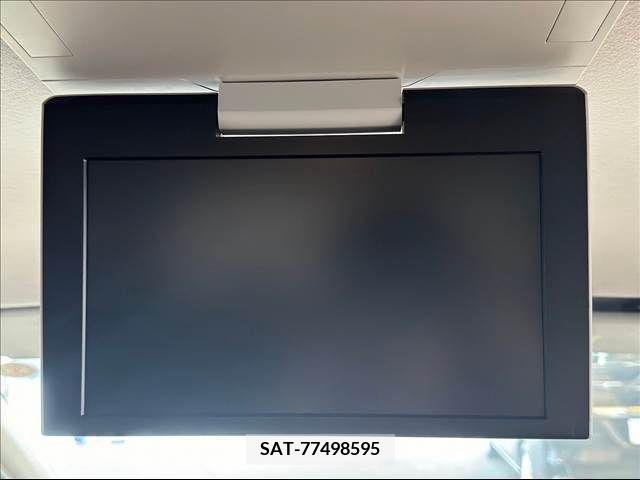 Toyota SIENTA 2016-04 337115-6
