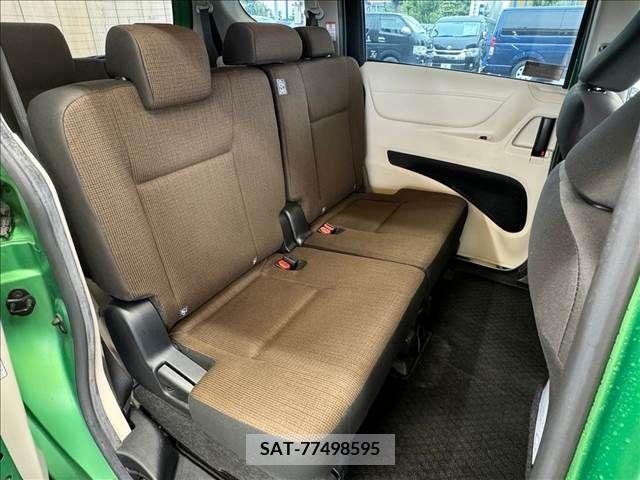 Toyota SIENTA 2016-04 337115-5