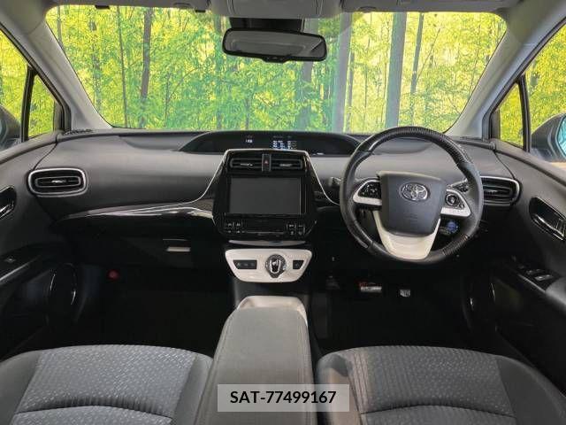 Toyota PRIUS 2016-06 366572-1