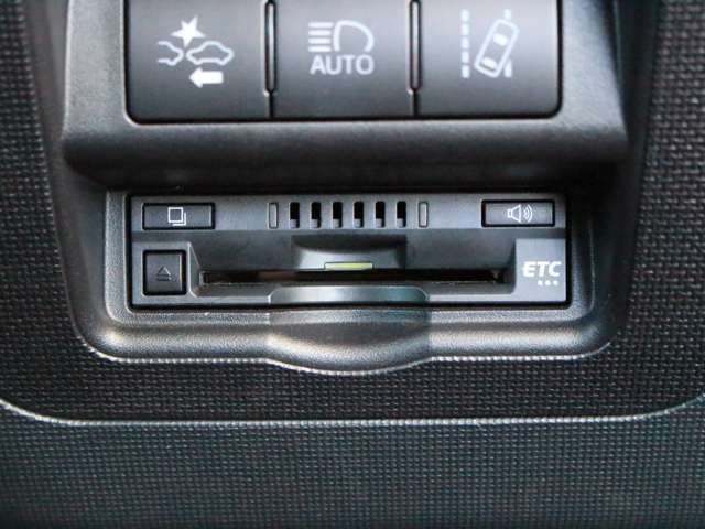 Toyota SPADE 2018-04 27968-15