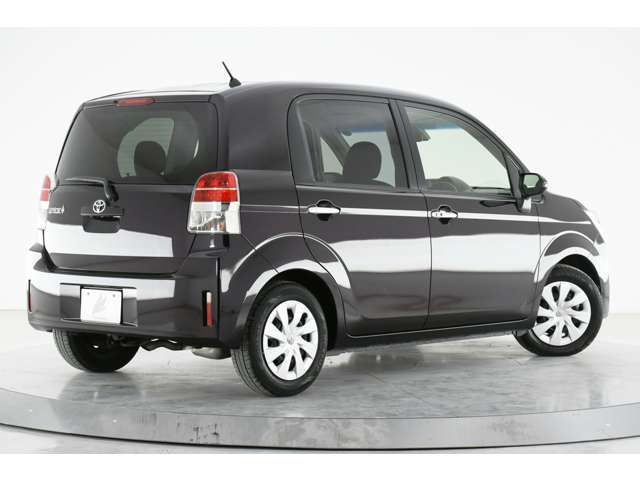 Toyota SPADE 2018-04 27968-5