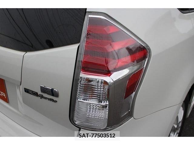 Toyota PRIUS ALPHA 2016-02 322157-10