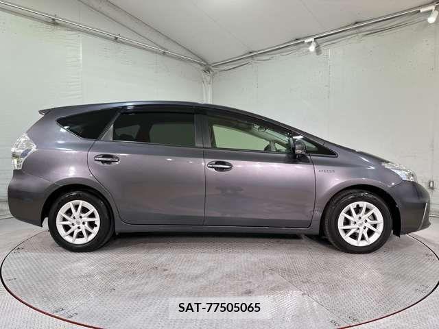 Toyota PRIUS ALPHA 2014-05 242693-7