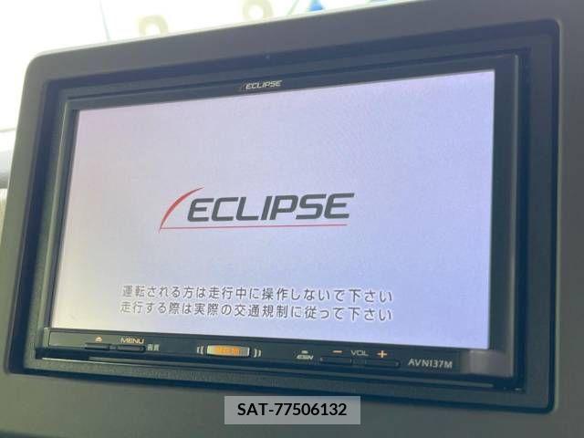 Honda N BOX 2017-10 239826-2