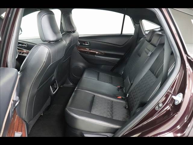 Toyota HARRIER 2016-12 182752-12