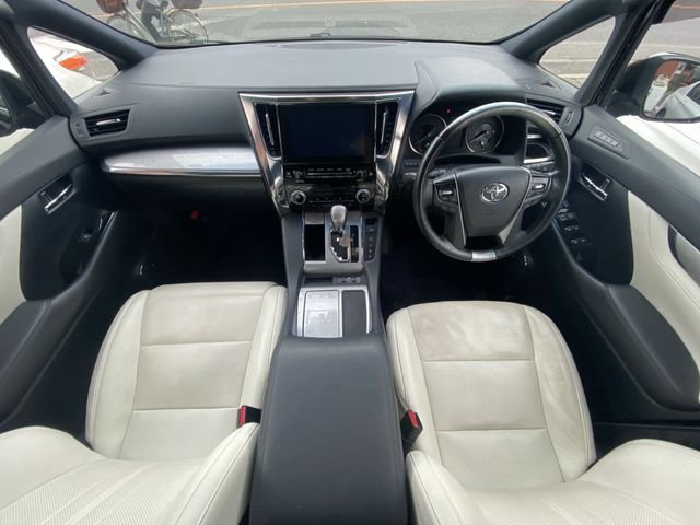 Toyota ALPHARD 2018-09 6696-11