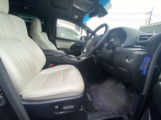 Toyota ALPHARD 2018-09 6696-4