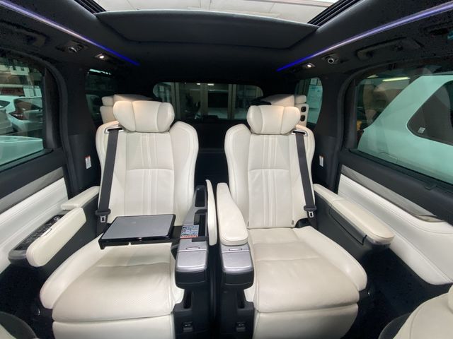 Toyota ALPHARD 2018-09 6696-8