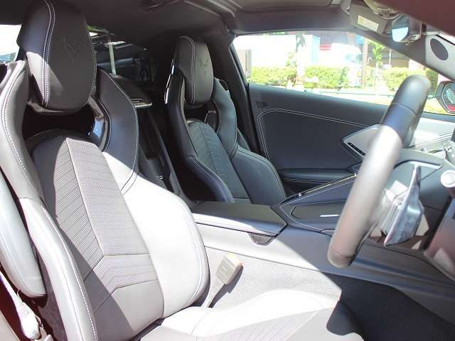 Chevrolet CORVETTE 2021-11 17075-3