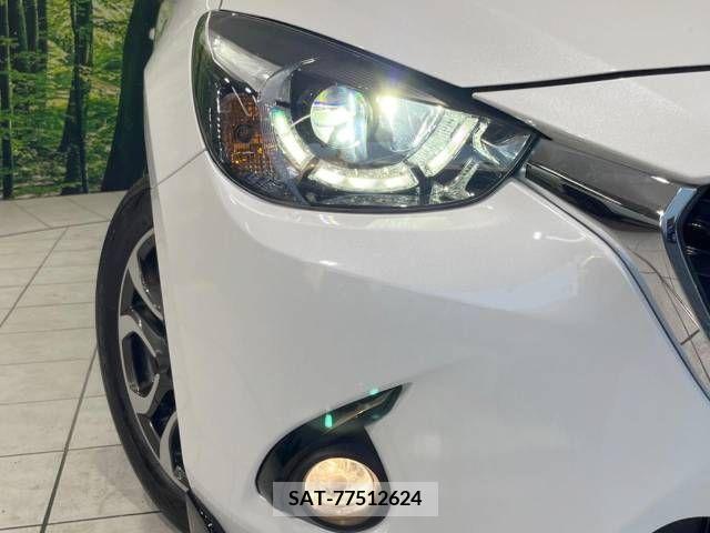 Mazda DEMIO 2015-06 301937-12