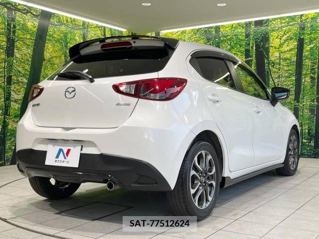 Mazda DEMIO 2015-06 301937-17