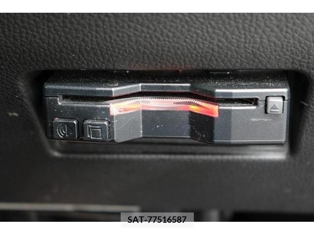 Suzuki SWIFT 2018-09 348950-4