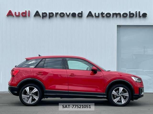 Audi Q2 2018-11 373980-3
