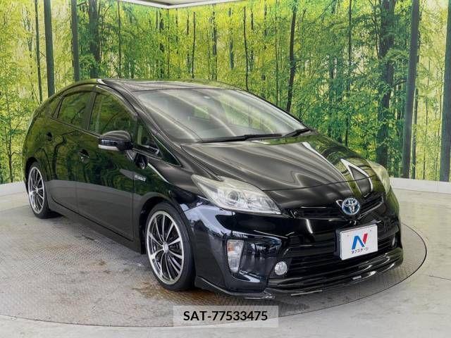 Toyota PRIUS 2013-12 336554-16
