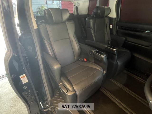 Toyota VELLFIRE 2019-02 332691-24