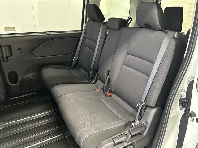 Nissan SERENA 2016-09 15853-21