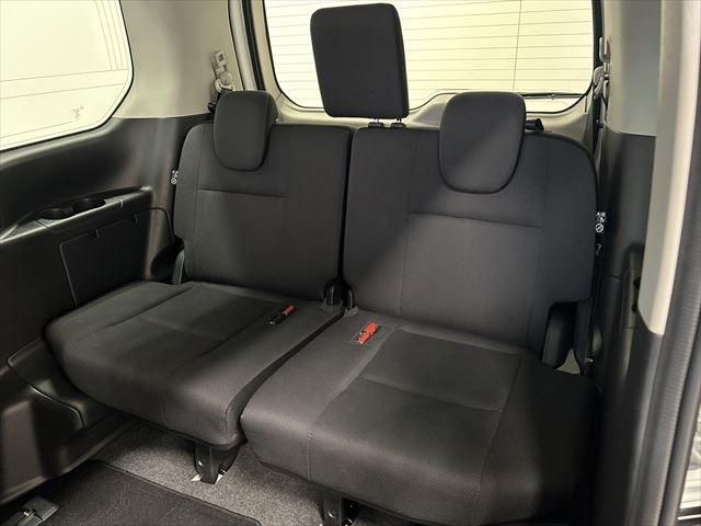 Nissan SERENA 2016-09 15853-22