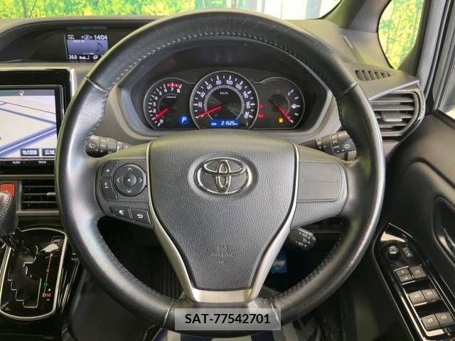 Toyota NOAH 2018-07 227143-12