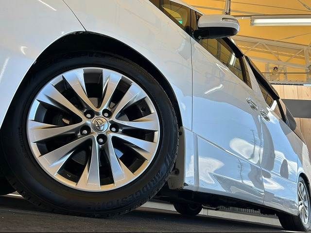 Toyota VELLFIRE 2010-07 190529-19