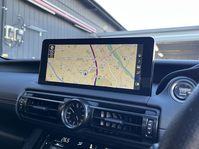 Lexus IS 2023-02 9308-11