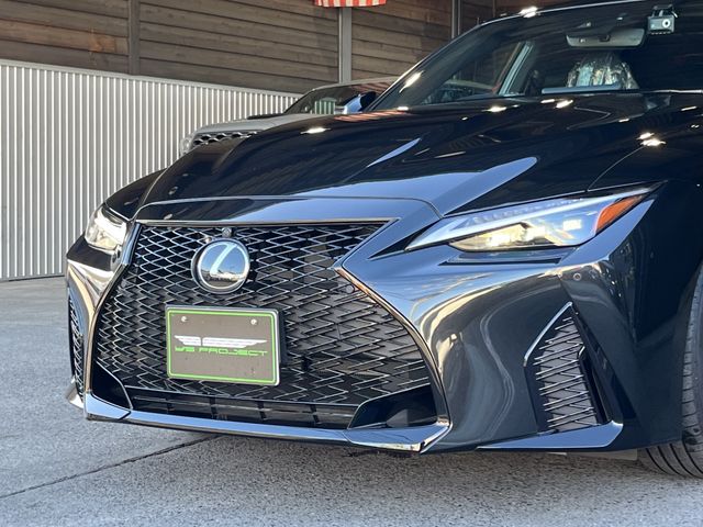 Lexus IS 2023-02 9308-4