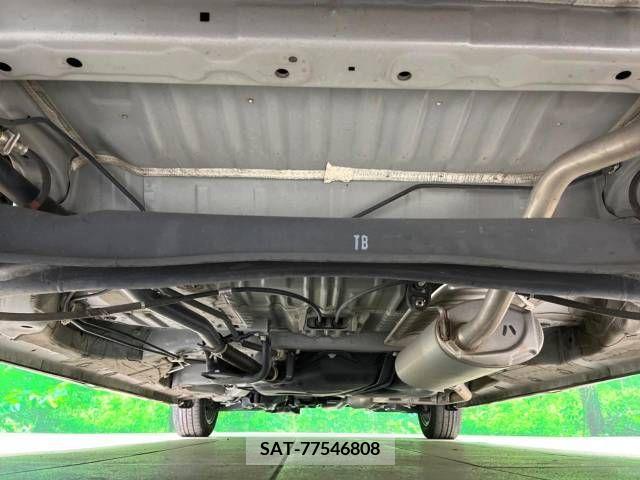 Honda N BOX CUSTOM 2019-05 211549-19