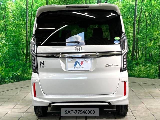 Honda N BOX CUSTOM 2019-05 211549-15