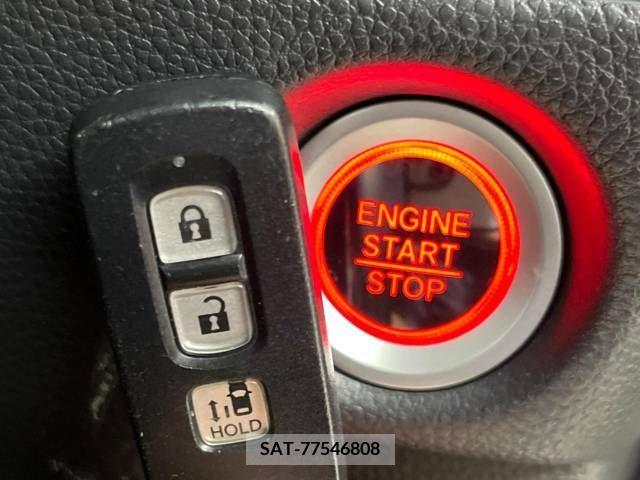 Honda N BOX CUSTOM 2019-05 211549-7